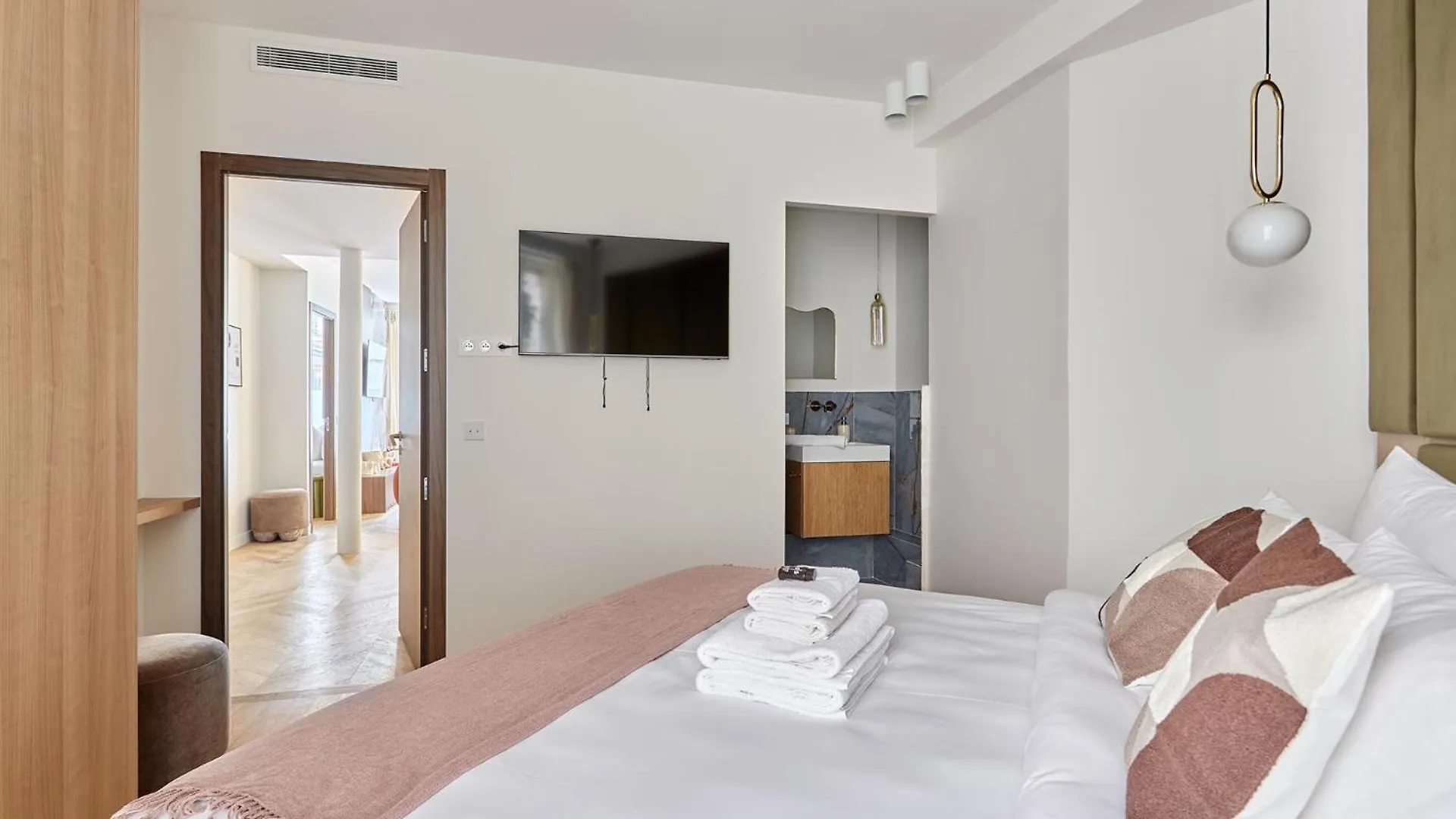 Exceptional 3 Bedrooms Apartment Heart Of Paris By Studio Prestige 0*,