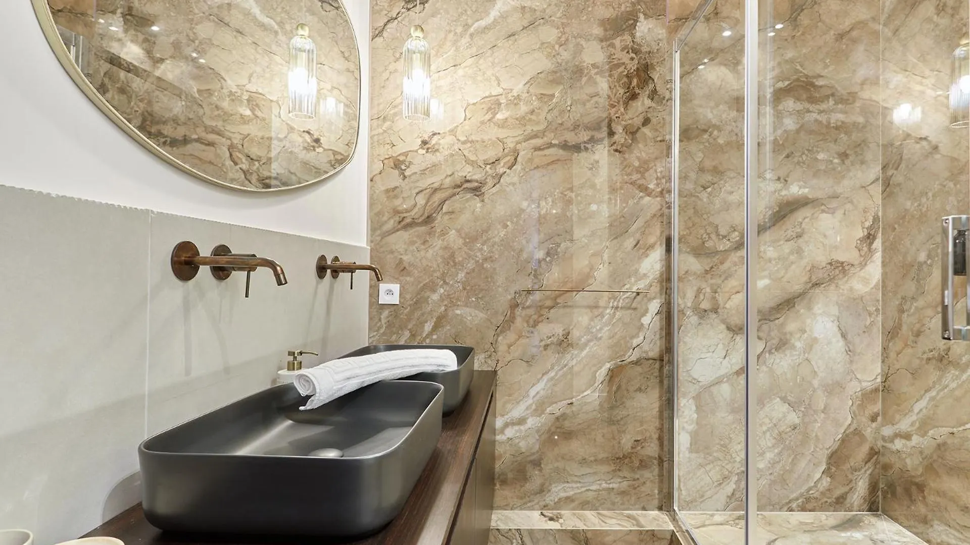 Exceptional 3 Bedrooms Apartment Heart Of Paris By Studio Prestige