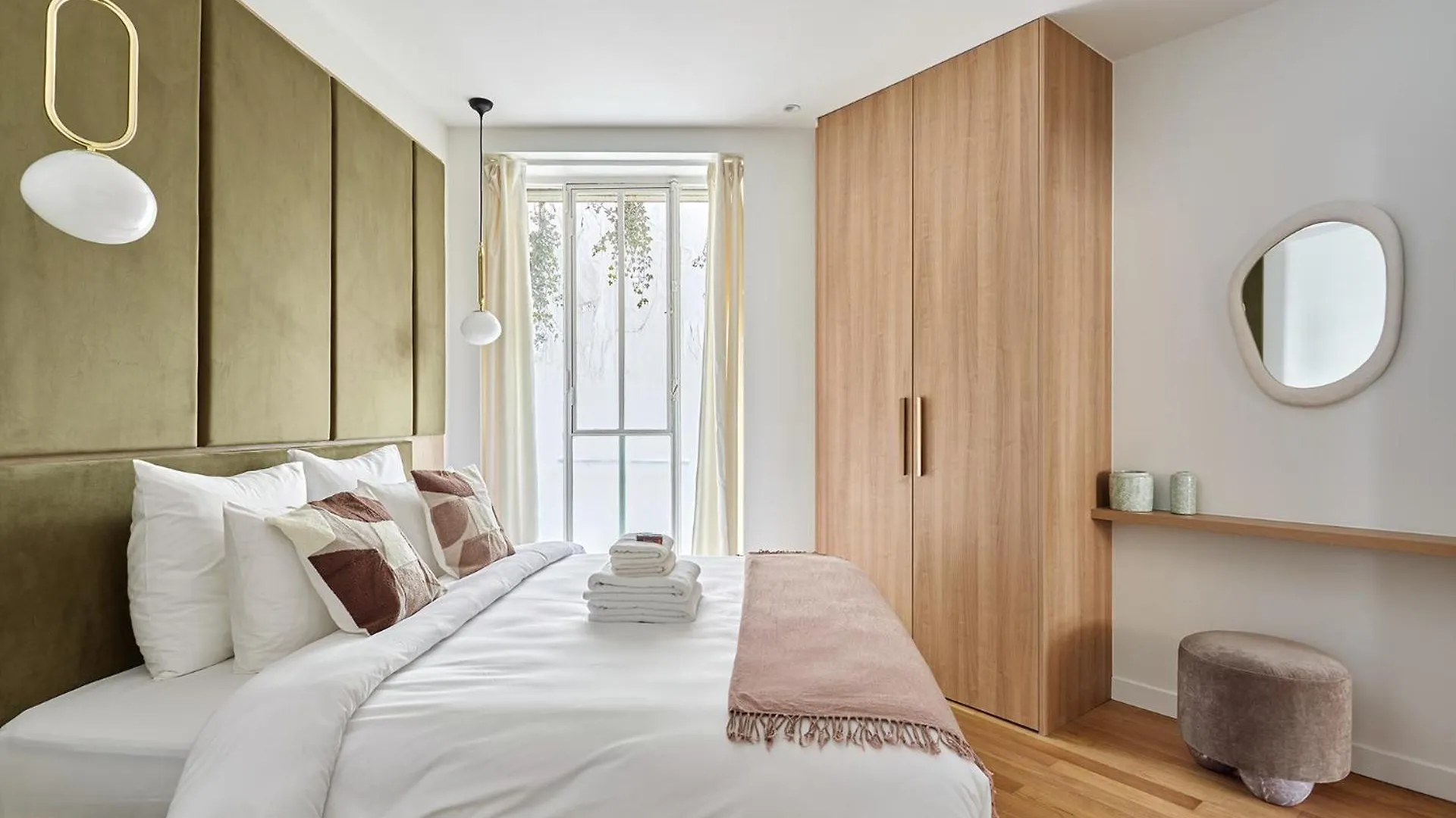 Exceptional 3 Bedrooms Apartment Heart Of Paris By Studio Prestige 0*,  France